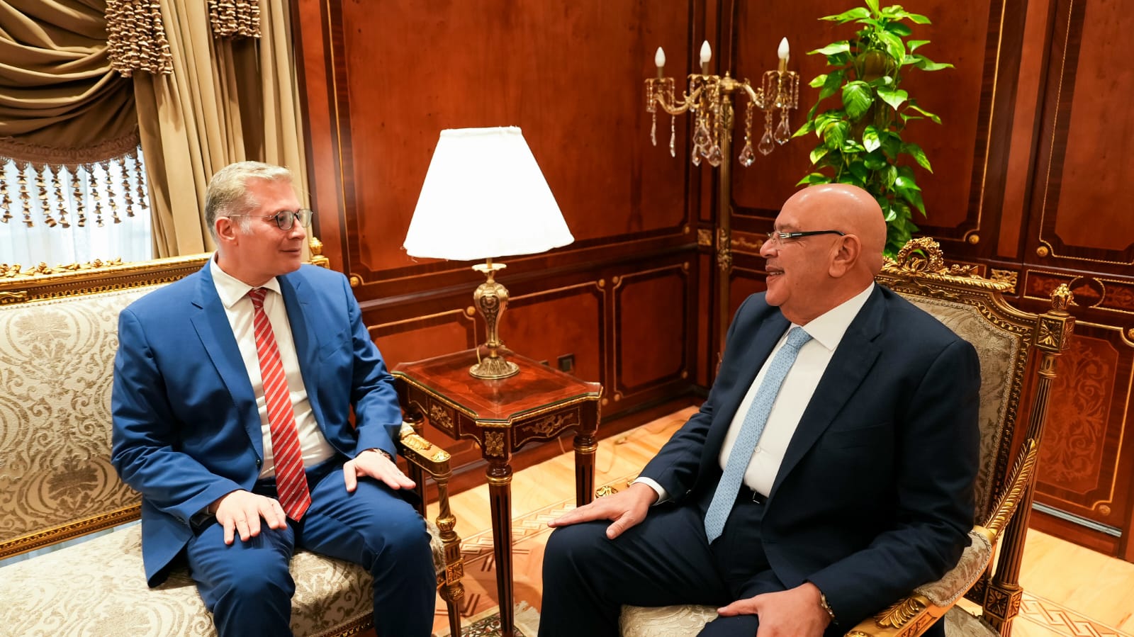 وزير البترول يهنىء المستشار هشام بدوى بانتخابه رئيساً لمجلس النواب  